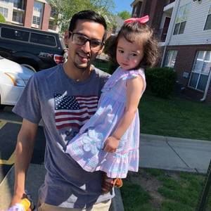 Meet your Posher, Carlos